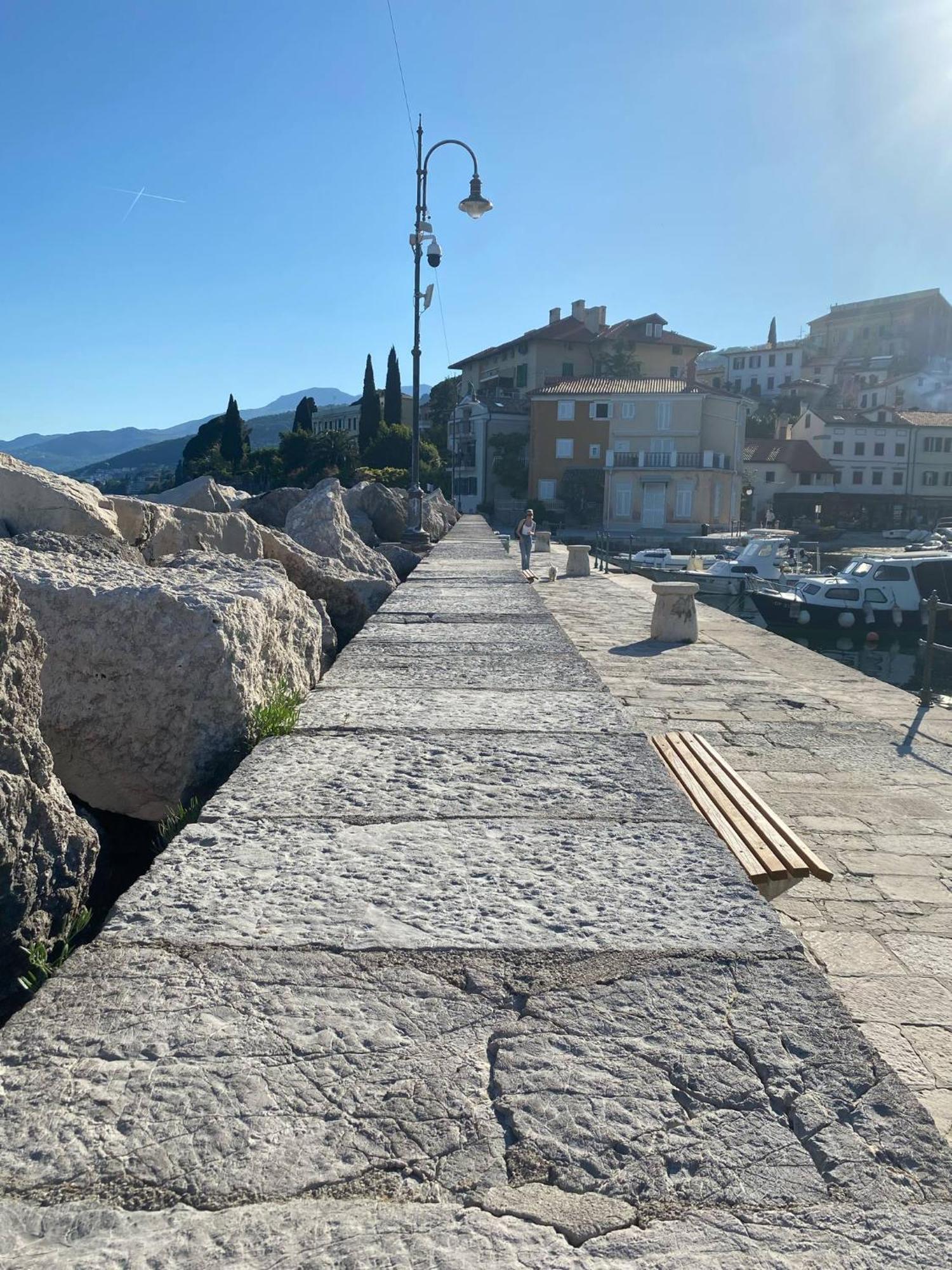 Soba U Vili 10 Metara Od Mora Opatija Exterior photo